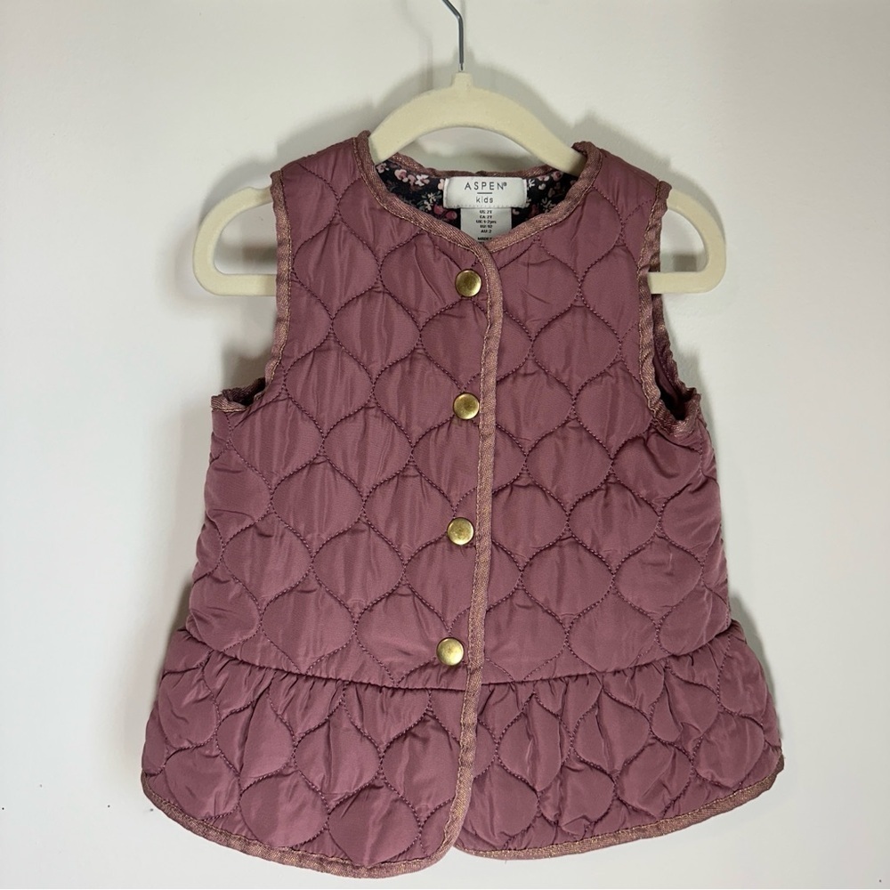 Aspen Kids Pink Puffer Quilted Vest with Ruffle Hem Sz 2T